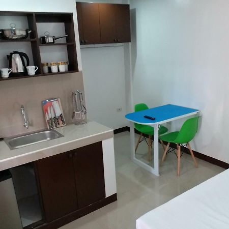 Clark-Pad Inn, Angeles City Экстерьер фото