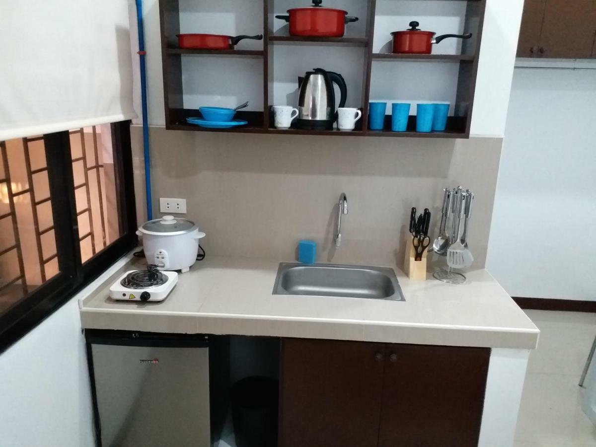 Clark-Pad Inn, Angeles City Экстерьер фото