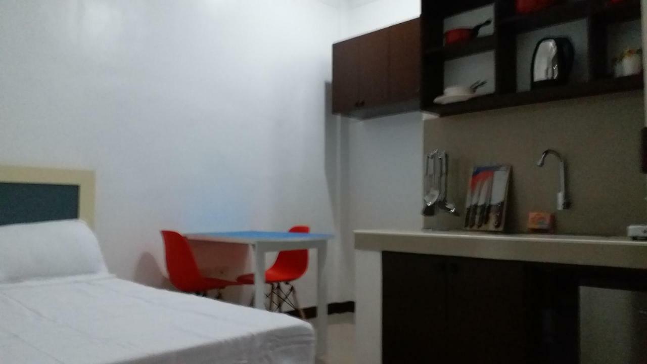 Clark-Pad Inn, Angeles City Экстерьер фото