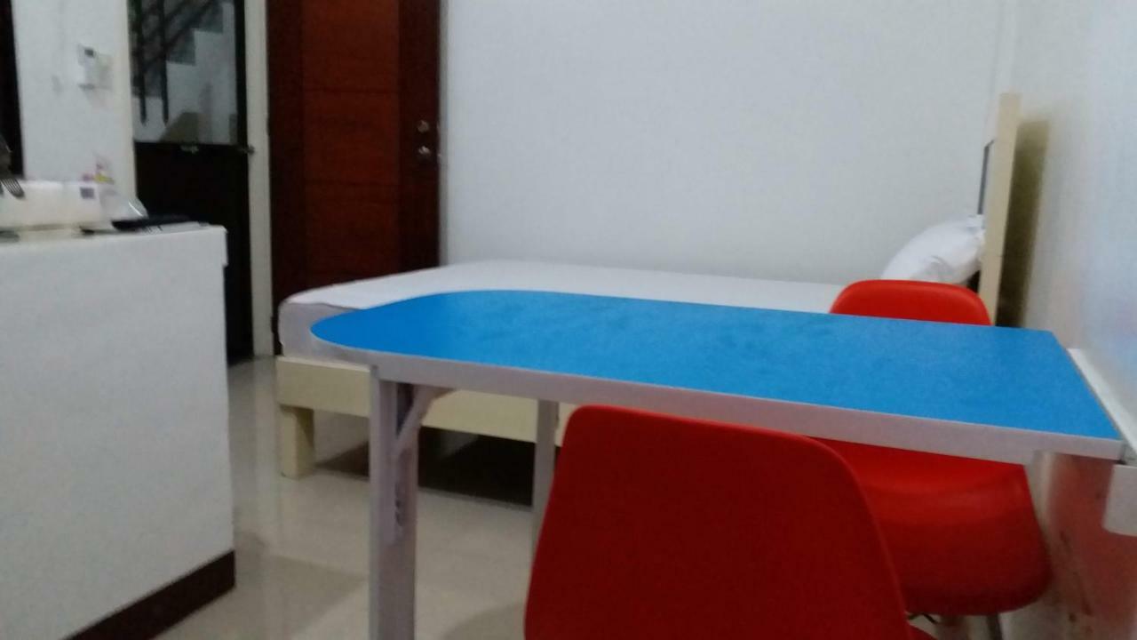 Clark-Pad Inn, Angeles City Экстерьер фото
