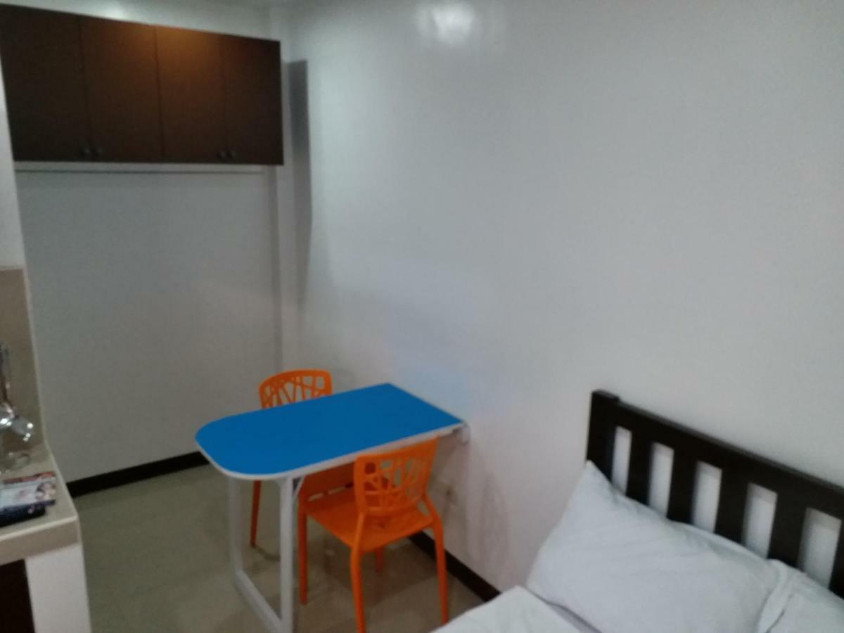 Clark-Pad Inn, Angeles City Экстерьер фото