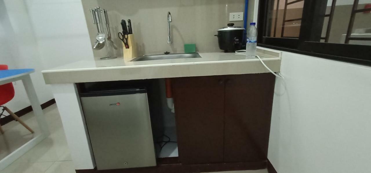 Clark-Pad Inn, Angeles City Экстерьер фото
