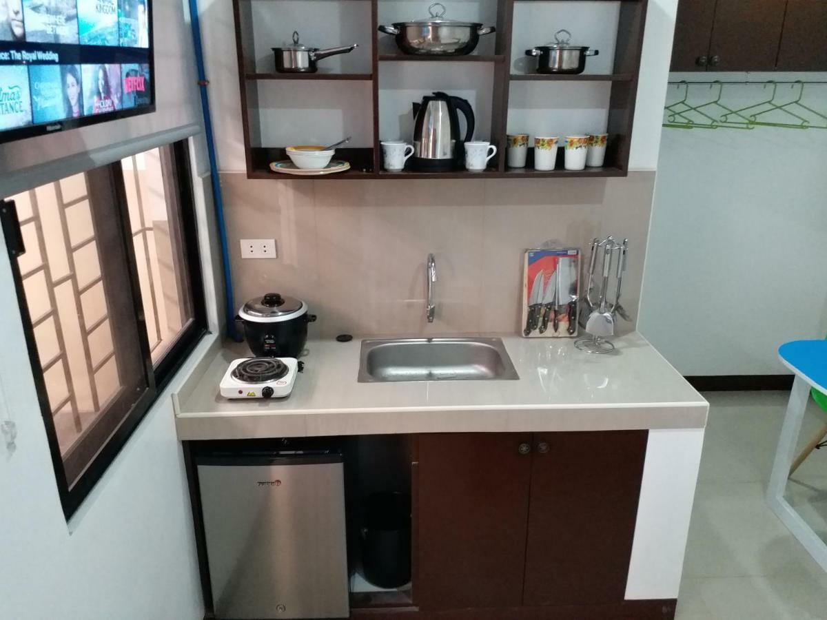 Clark-Pad Inn, Angeles City Экстерьер фото
