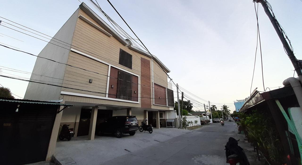 Clark-Pad Inn, Angeles City Экстерьер фото